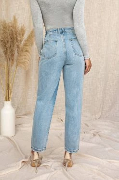 JLUXLABEL LIGHT WASHED RELAXED JEANS BACK IN