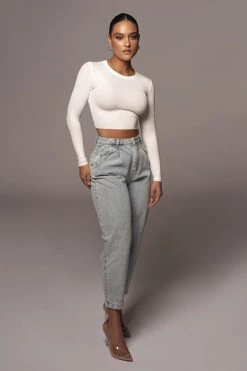 JLUXLABEL LIGHT WASH DENIM ERIS JEANS