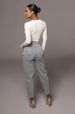 JLUXLABEL LIGHT WASH DENIM ERIS JEANS