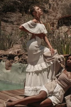 JLUXLABEL NEW ARRIVALS WHITE SIENNA RUFFLED SKIRT SET