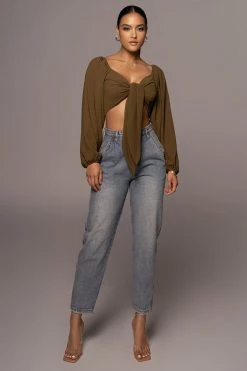 JLUXLABEL NEW ARRIVALS DARK OLIVE RAELLE CROP TOP