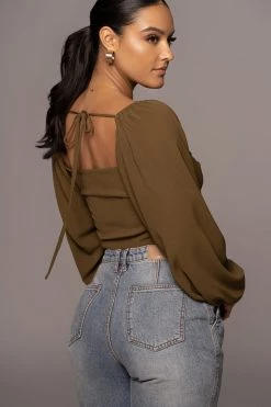 JLUXLABEL NEW ARRIVALS DARK OLIVE RAELLE CROP TOP