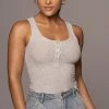 JLUXLABEL BACK IN GREY BUTTONED RIBBED TANK