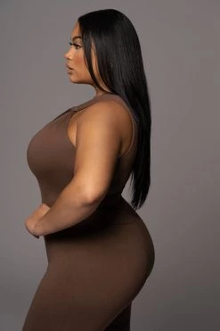 JLUXLABEL CHOCOLATE AMIRAH KEYHOLE JUMPSUIT