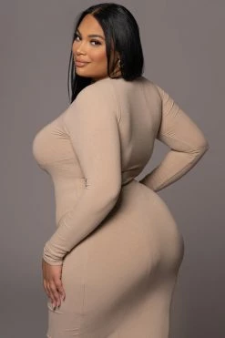 JLUXLABEL BEIGE HIGH EXPECTATIONS MIDI DRESS NEW ARRIVALS 26 JLUXLABEL BEIGE HIGH EXPECTATIONS MIDI DRESS NEW ARRIVALS