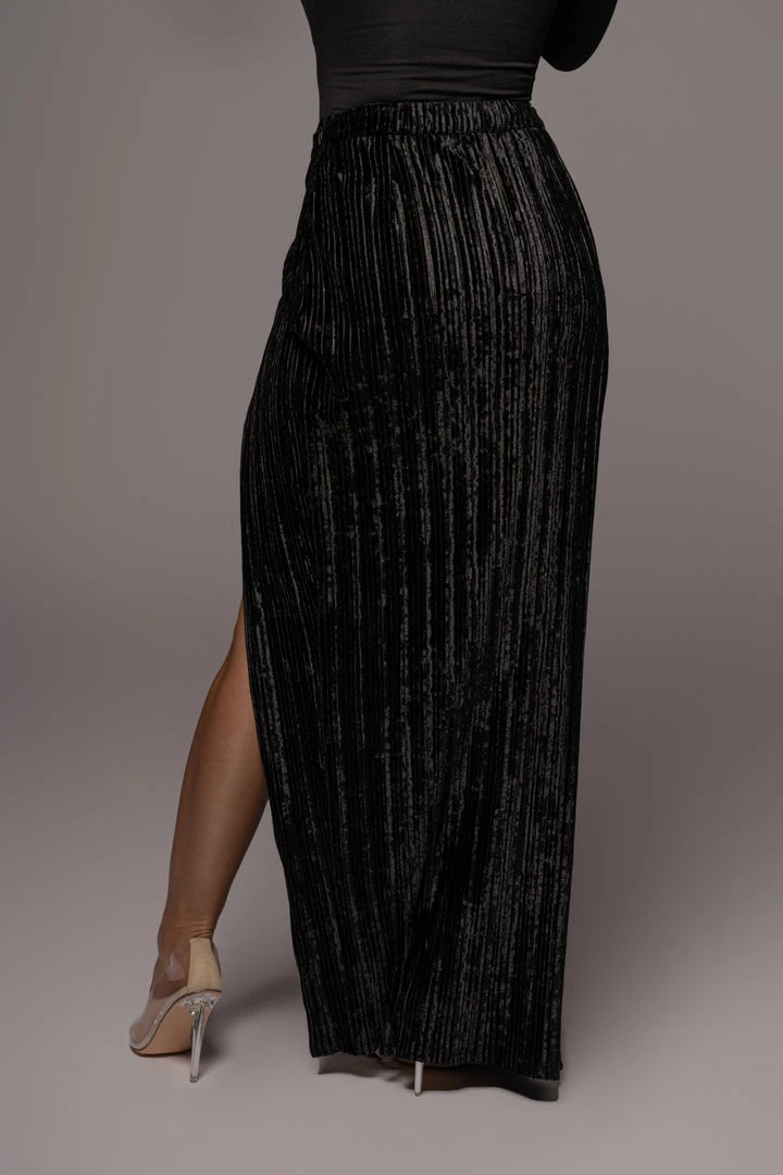 JLUXLABEL BLACK KRISANA VELVET HIGH SLIT SKIRT BOTTOMS 13 JLUXLABEL BLACK KRISANA VELVET HIGH SLIT SKIRT BOTTOMS