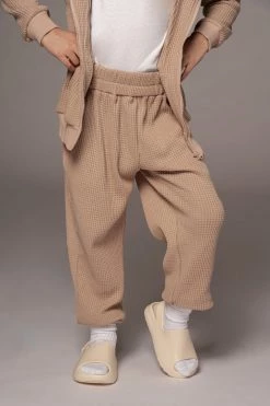 JLUXLABEL BEIGE MEMPHIS KIDS WAFFLE JOGGERS