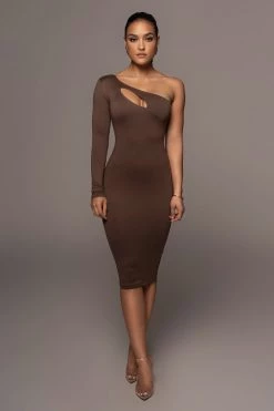 JLUXLABEL NEW ARRIVALS CHOCOLATE FAIRA KEYHOLE DRESS