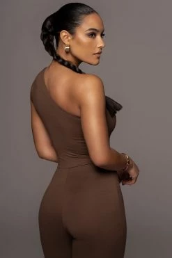 JLUXLABEL CHOCOLATE AMIRAH KEYHOLE JUMPSUIT