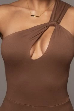 JLUXLABEL NEW ARRIVALS PECAN AMIRAH KEYHOLE JUMPSUIT