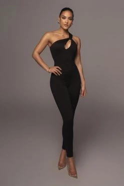 JLUXLABEL BLACK AMIRAH KEYHOLE JUMPSUIT 23 JLUXLABEL BLACK AMIRAH KEYHOLE JUMPSUIT