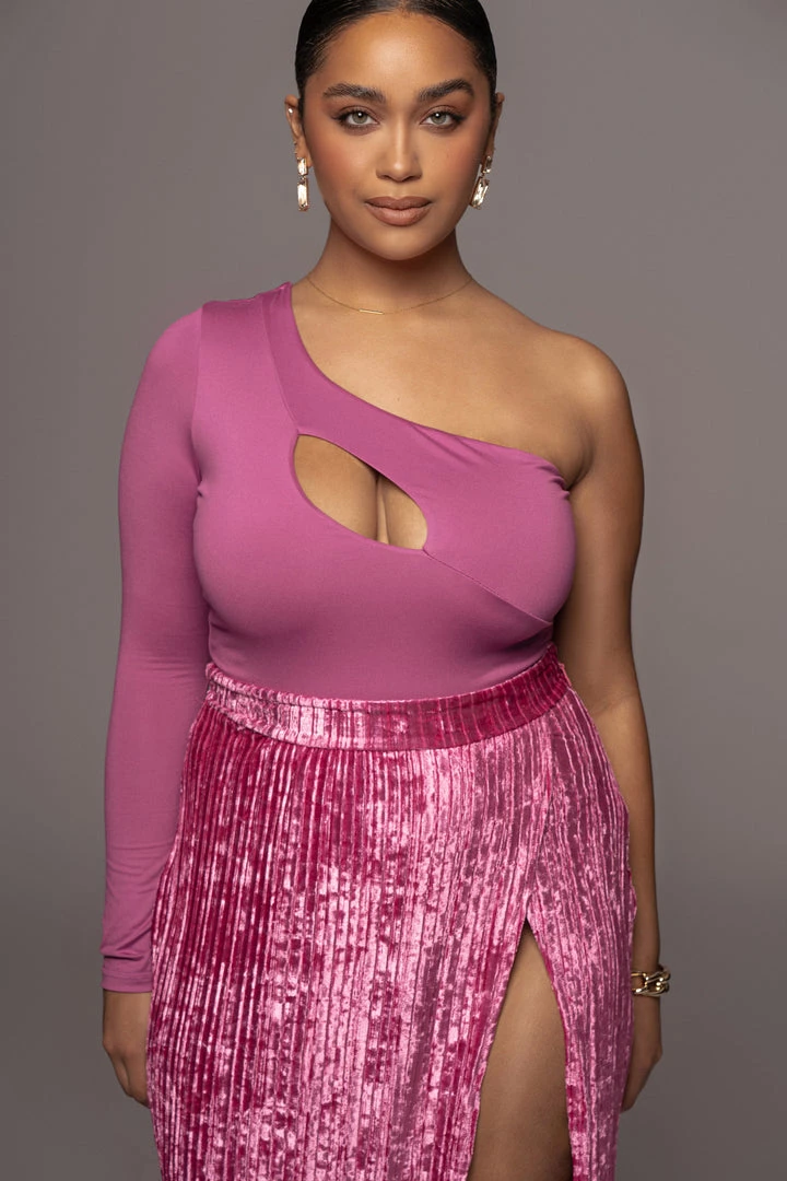 JLUXLABEL BOTTOMS FUCHSIA KRISANA VELVET HIGH SLIT SKIRT 7 JLUXLABEL BOTTOMS FUCHSIA KRISANA VELVET HIGH SLIT SKIRT