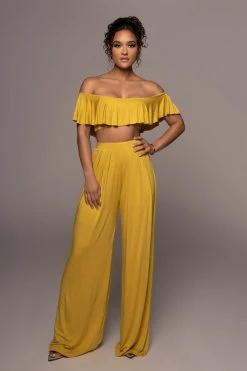 JLUXLABEL YELLOW CLOSE TO YOU SET