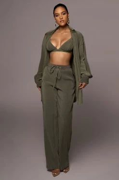 JLUXLABEL OLIVE DINA BUTTON DOWN TOP