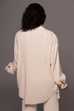 JLUXLABEL BUTTERCREAM DINA BUTTON DOWN TOP