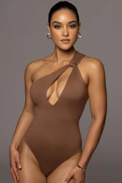 JLUXLABEL NEW ARRIVALS PECAN PRISCILLA KEYHOLE BODYSUIT