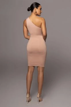 JLUXLABEL NEW ARRIVALS FRAPPE JOANNA KEYHOLE DRESS