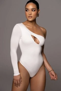 JLUXLABEL SALE WHITE DARLA KEYHOLE BODYSUIT