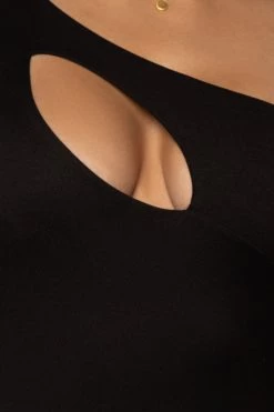 JLUXLABEL BLACK SAIKA KEYHOLE JUMPSUIT NEW ARRIVALS