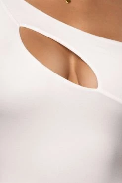 JLUXLABEL WHITE SAIKA KEYHOLE JUMPSUIT