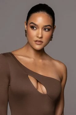 JLUXLABEL CHOCOLATE DARLA KEYHOLE BODYSUIT SALE 9 JLUXLABEL CHOCOLATE DARLA KEYHOLE BODYSUIT SALE