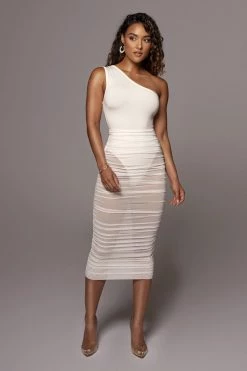 JLUXLABEL IVORY MESH RUCHED COVER UP SKIRT NEW ARRIVALS 13 JLUXLABEL IVORY MESH RUCHED COVER UP SKIRT NEW ARRIVALS