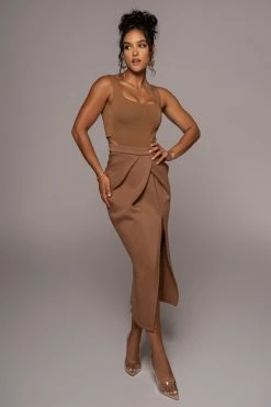 JLUXLABEL LATTE ROXANNE SLIT SKIRT NEW ARRIVALS