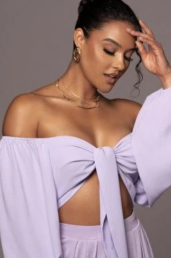 JLUXLABEL NEW ARRIVALS LILAC RAELLE CROP TOP