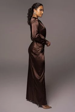 JLUXLABEL SALE CHOCOLATE SOLANGE PLUNGING MAXI DRESS 14 JLUXLABEL SALE CHOCOLATE SOLANGE PLUNGING MAXI DRESS