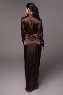 JLUXLABEL SALE CHOCOLATE SOLANGE PLUNGING MAXI DRESS 16 JLUXLABEL SALE CHOCOLATE SOLANGE PLUNGING MAXI DRESS
