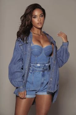 JLUXLABEL MEDIUM WASH SUSAN DENIM SHORTS