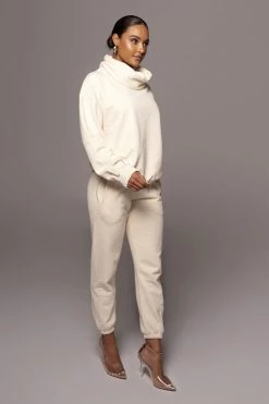 JLUXLABEL SALE BUTTERCREAM BELEN UNISEX PULLOVER