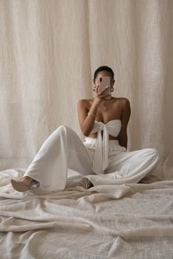 JLUXLABEL WHITE MORE LOVE LINEN SET NEW ARRIVALS 21 JLUXLABEL WHITE MORE LOVE LINEN SET NEW ARRIVALS