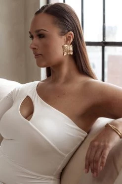 JLUXLABEL WHITE SAIKA KEYHOLE JUMPSUIT