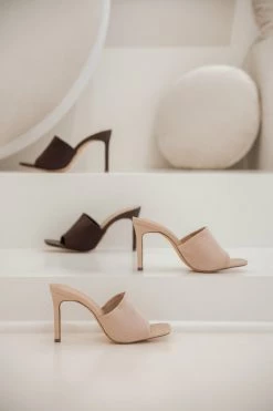 JLUXLABEL CHOCOLATE ALAINE SQUARE TOE HEELS NEW ARRIVALS